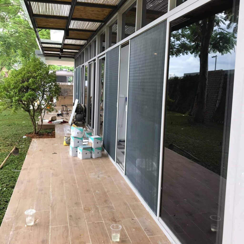 CỬA LƯỚI CHỐNG MUỖI VĨNH LONG